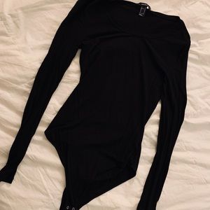 scoop-neck bodysuit